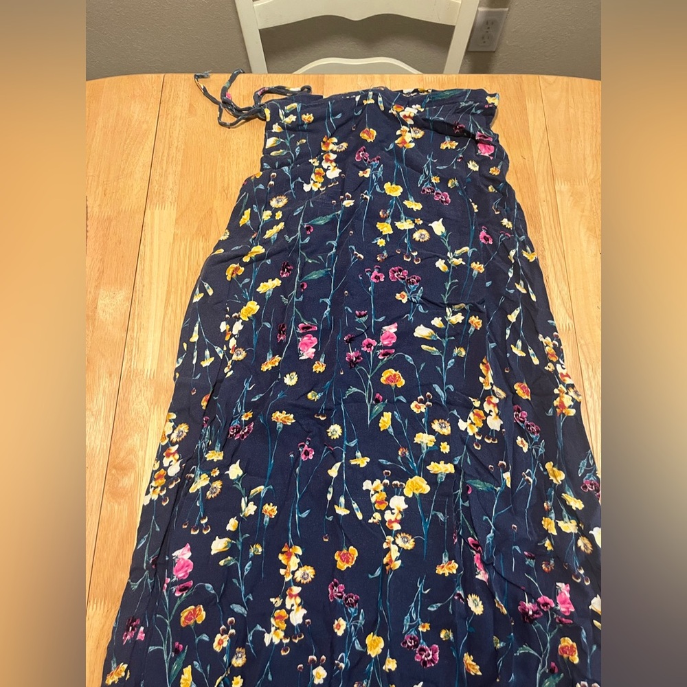 XS Navy Blue Floral High-Low Maxi Skirt | Francesca’s